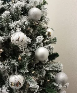 24pcs Silver Shatterproof Christmas Ball Ornaments 3.15in