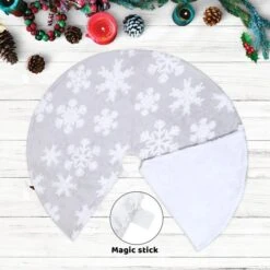 White Snowflake Christmas Tree Skirt 36in -Christmas Decoration Shop 5 99b287ff 04c6 4900 9af2 7810a622e63c 600x600 1