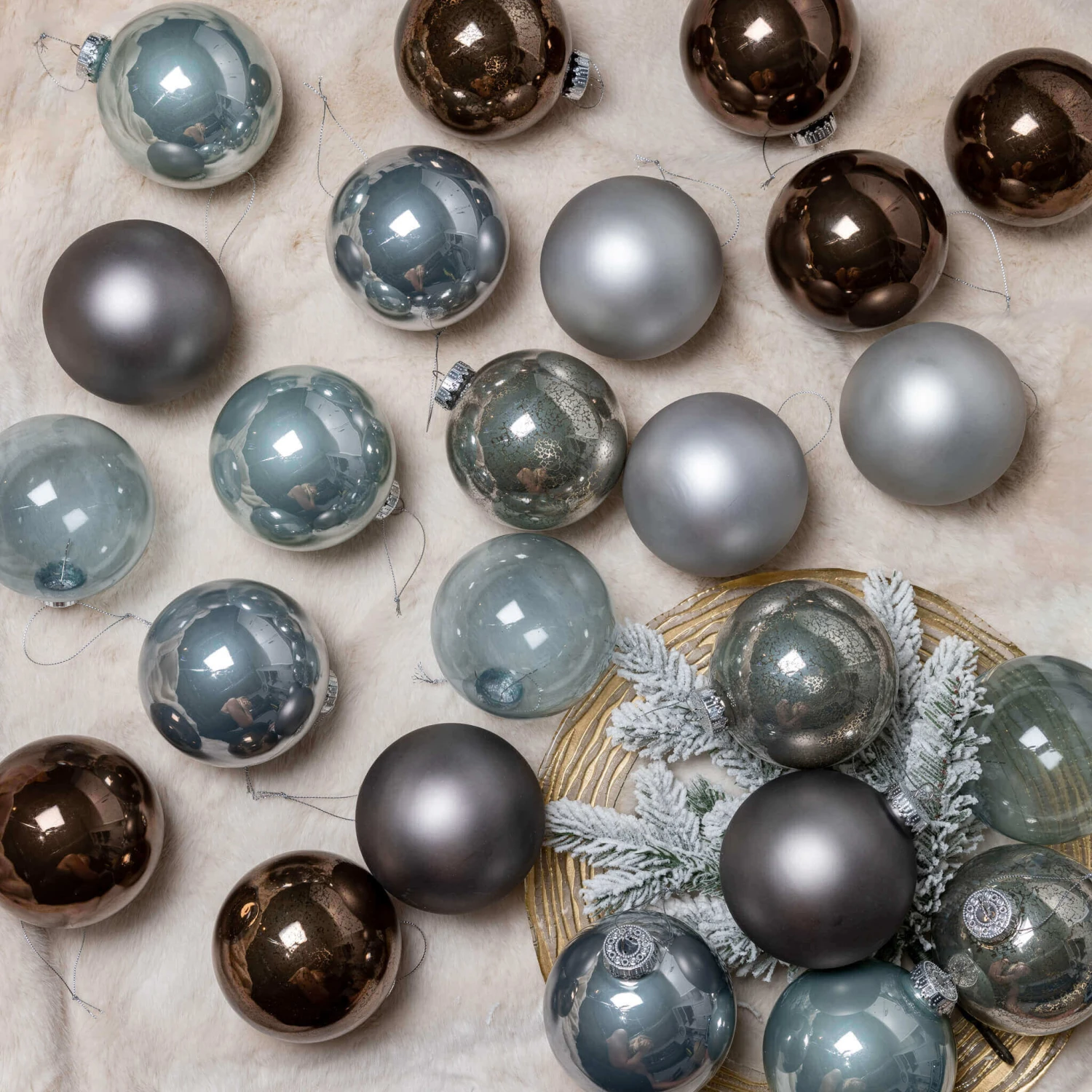 King Of Christmas Blue And Gray Essential Glass Ornaments (24 Pack) 3 King Of Christmas Blue And Gray Essential Glass Ornaments (24 Pack)