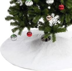Faux White Fur Christmas Tree Skirt 48in -Christmas Decoration Shop Christmas Faux Tree Skirt White 48in 4 result 600x596 1