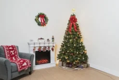 Artificial Christmas Tree 7.5ft -Christmas Decoration Shop Christmas Tree 7 2 600x400 1