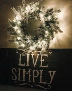 King Of Christmas 24" King Flock® Wreath With Warm White LED Lights (Battery Operated) 21 King Of Christmas 24" King Flock® Wreath With Warm White LED Lights (Battery Operated) -Christmas Decoration Shop d303fed7bc4c505bd05ca43e207656c9