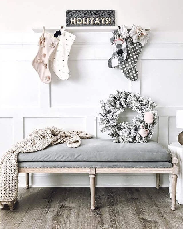 King Of Christmas 24" King Flock® Wreath With Warm White LED Lights (Battery Operated) 6 King Of Christmas 24" King Flock® Wreath With Warm White LED Lights (Battery Operated) - Image 4